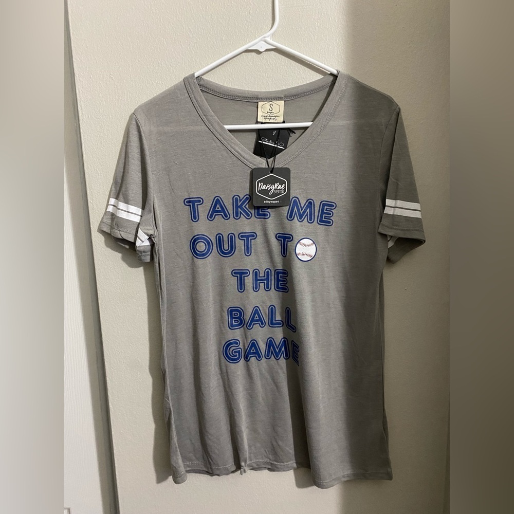 NWT Juniors Small Gray Take Me Out To The BaseBall Game V Neck Tee Daisy Rae
